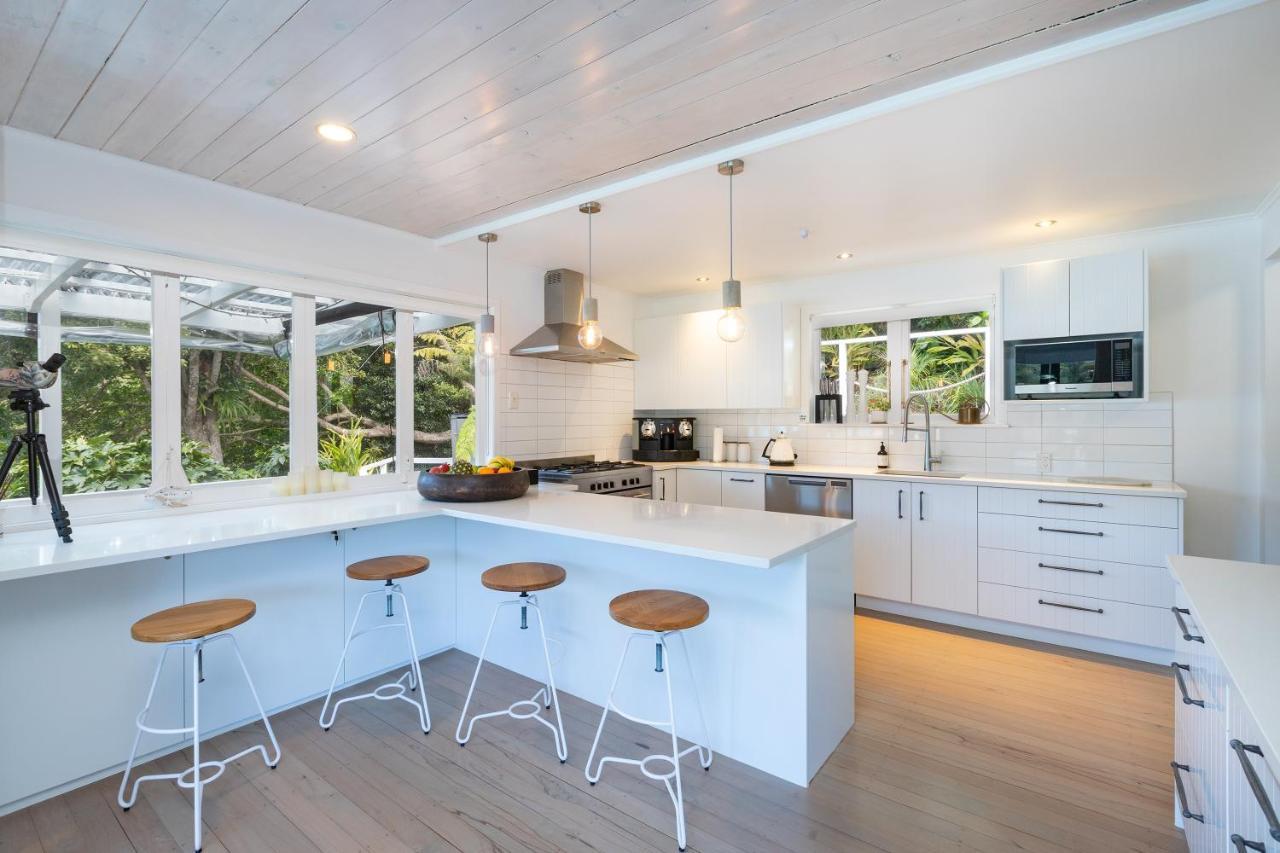 Kawau Lodge Boutique Resort Kawau Island Exterior photo